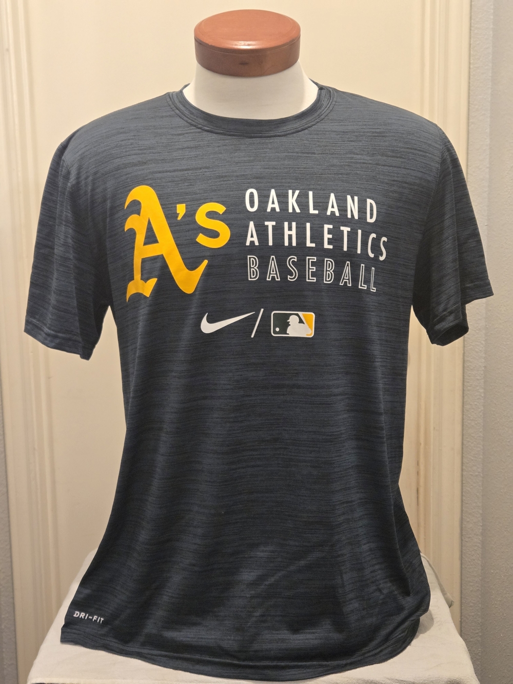 Nike, Oakland Athletics, Dri-Fit Short Sleeve Tee, L
